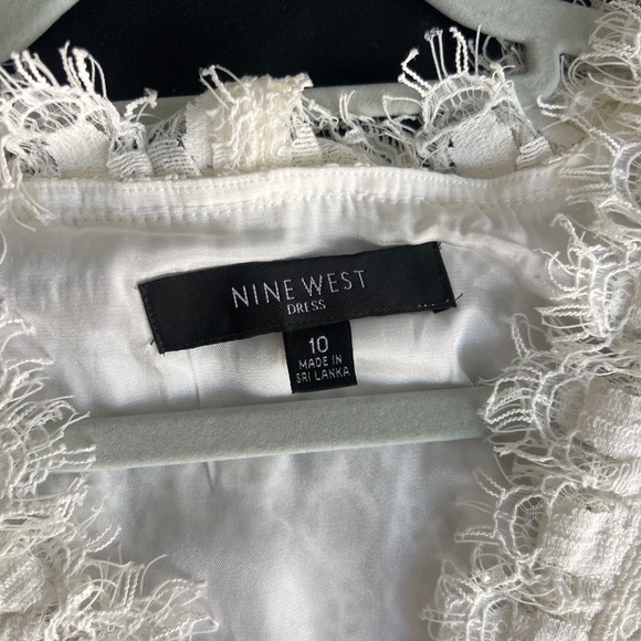 Ladies dress - Picture 4 of 5